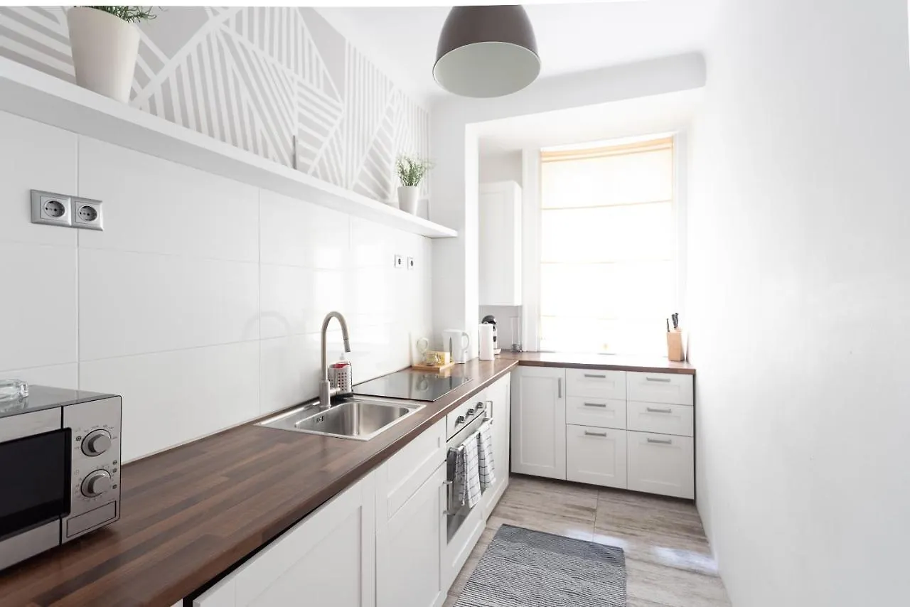 Balcony Oasis Operastreet Apartment Vienna Austria